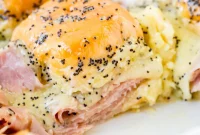 Gooey Ham and Cheese Bites