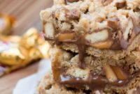 Twix Caramel Shortbread Bars