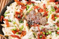 Easy Creamy Sausage Alfredo Pasta