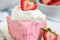 Refreshing Strawberry Icebox Pie
