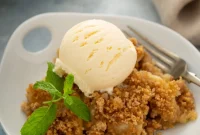 Golden Apple Crumb Delight