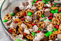 Rudolph’s Festive Muddy Buddy Mix