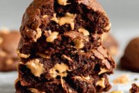 Peanut Butter Chocolate Chip Dream Cookies