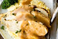 Easy Make Ahead Turkey Gravy