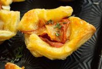 Hot Honey Pear Brie Bites