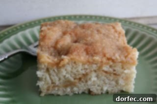 Golden Banana Coffee Cake 4 banana crumb cake ohsweetbasil.com