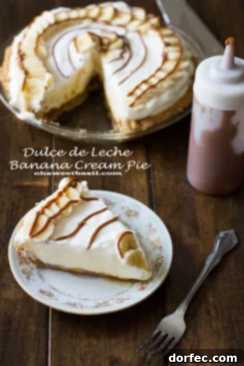 Heavenly Banana Cream Pie Chocolate Chip Cookies 6 dulce de leche banana cream pie for a perfect dessert ohsweetbasil.com