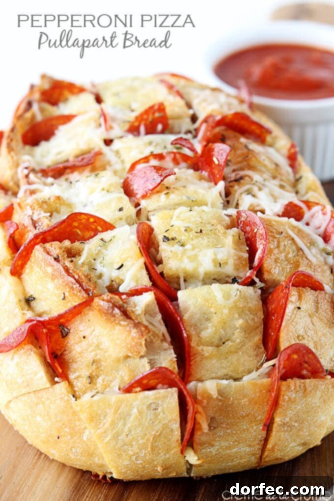 pepperoni-pizza-pull-apart-bread-4title