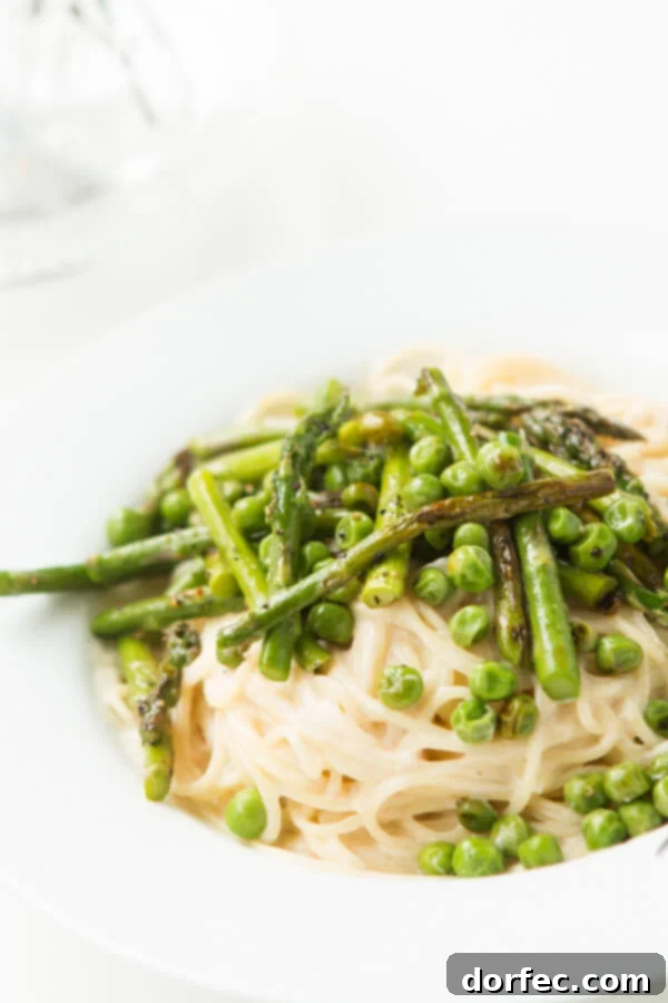 Creamy Garlic Lemon Butter Pasta Creamy garlic lemon butter pasta primavera - a vibrant and easy pasta dish.