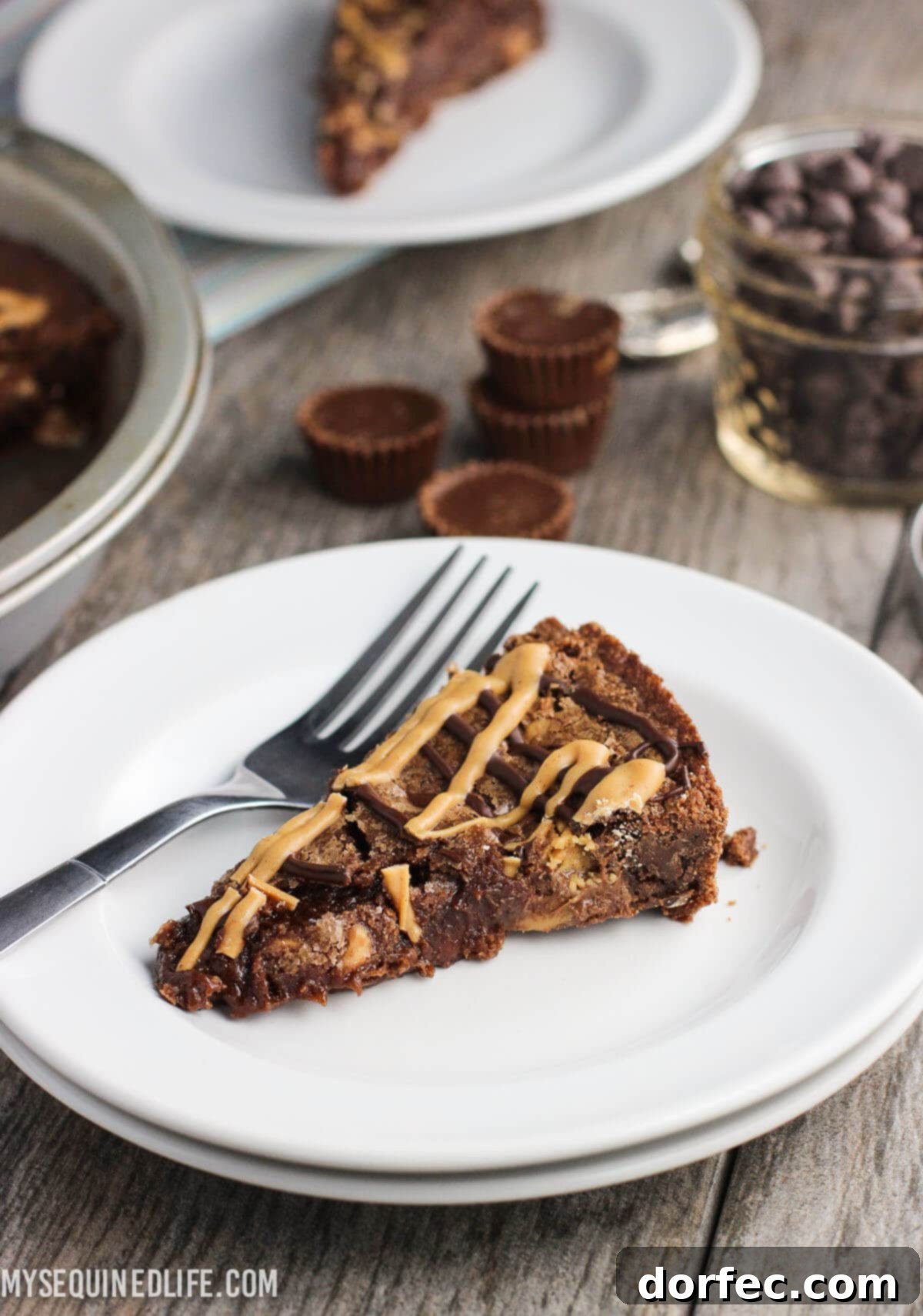 Fudgy Peanut Butter Brownie Cake: A decadent dessert combining rich chocolate and creamy peanut butter, perfect for feeding a crowd.