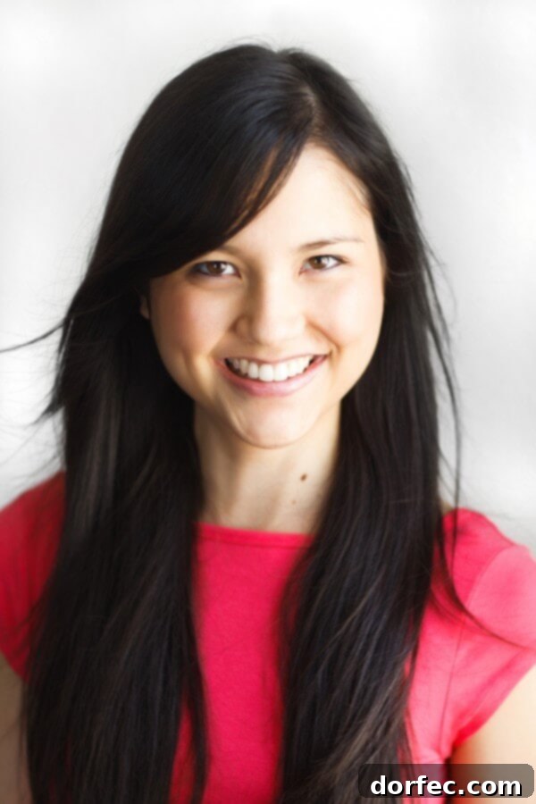 Jillian Hatumi headshot for A baJillian Recipes blog.