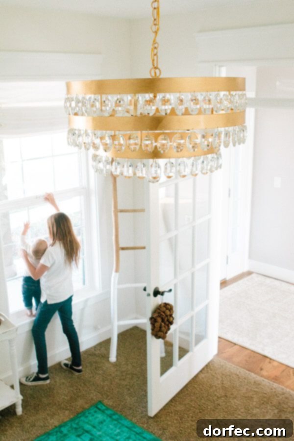 A closer look at the intricate details that make our office special. Inspiring home office design with a blend of modern elegance and vintage charm