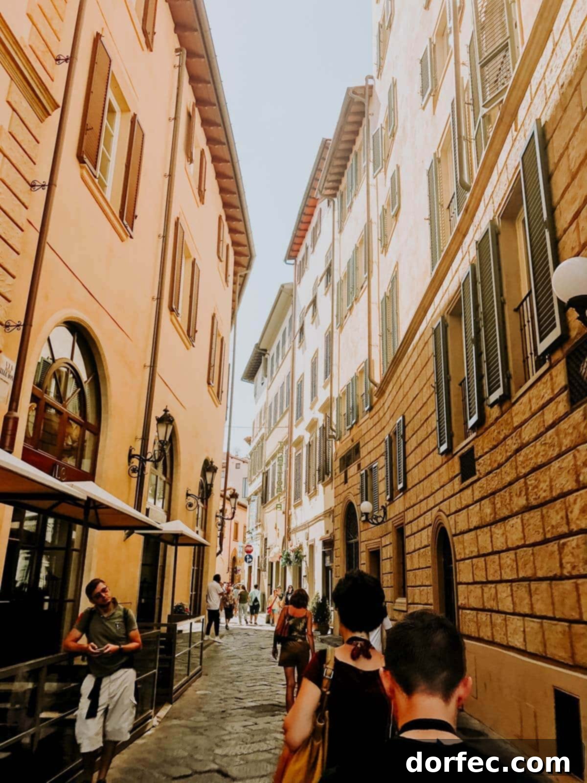 Your Perfect Florence Itinerary 10 Charming, narrow winding streets of Florence, perfect for an afternoon stroll