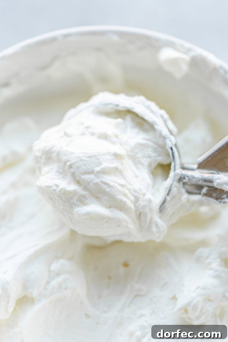 Mascarpone Dream Cream 6 Thick mascarpone whipped cream